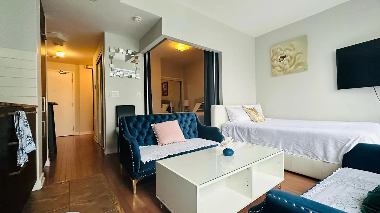 Comfort Opulence Suites Downtown 42Th Floor Suite With Lakeview トロント 0*,